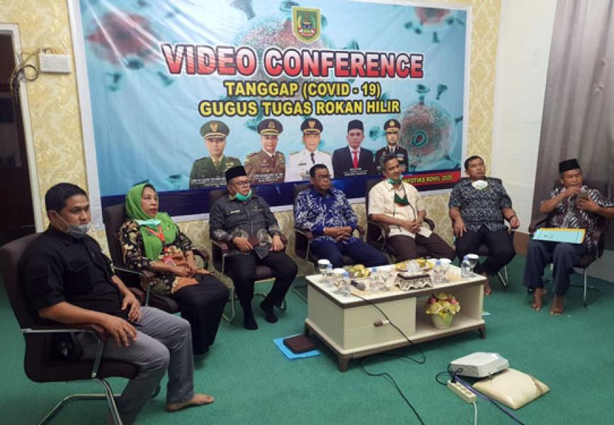 Bahas PSBB, Bupati Suyatno Lakukan Rakor melalui Video Conference dengan Sejumlah Menteri