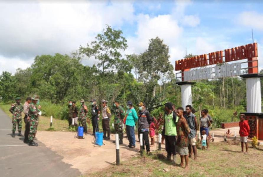Bersama Lintas Sektoral di Papua, Satgas Pamtas Yonif 411 Kostrad Terus Perangi Virus Corona