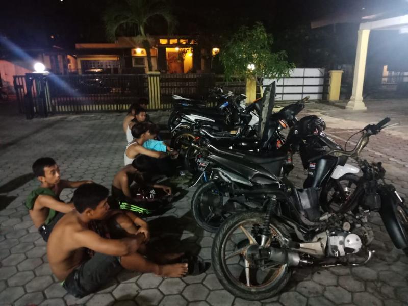 Bubarkan Balap Liar di Pekanbaru, Polisi Ciduk 15 Remaja
