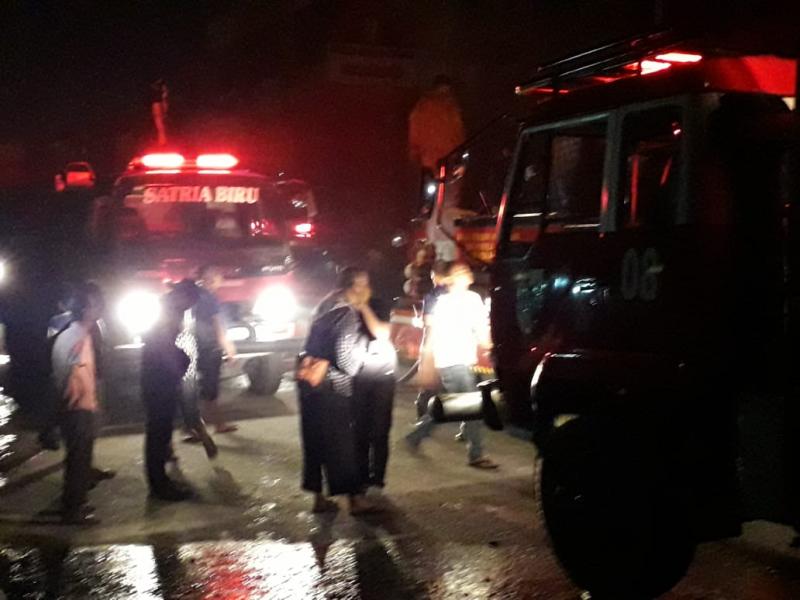 Ditinggal Pulang, Toko Perlengkapan Menjahit di Pekanbaru Ludes Terbakar