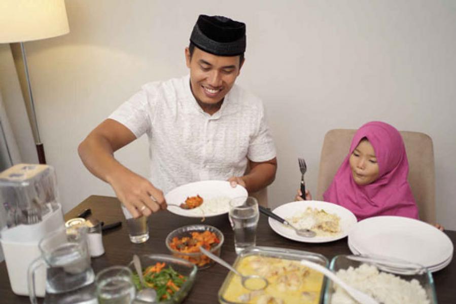 Ketahui Pentingnya Minum Obat Cacing Sebelum Puasa