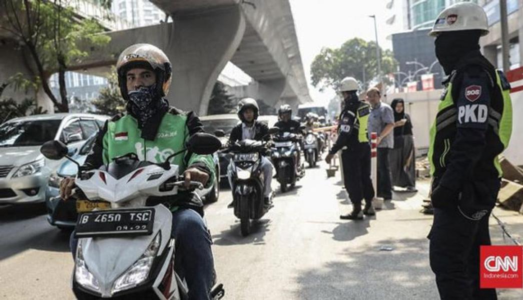 PSBB Larang Ojek Online Angkut Penumpang