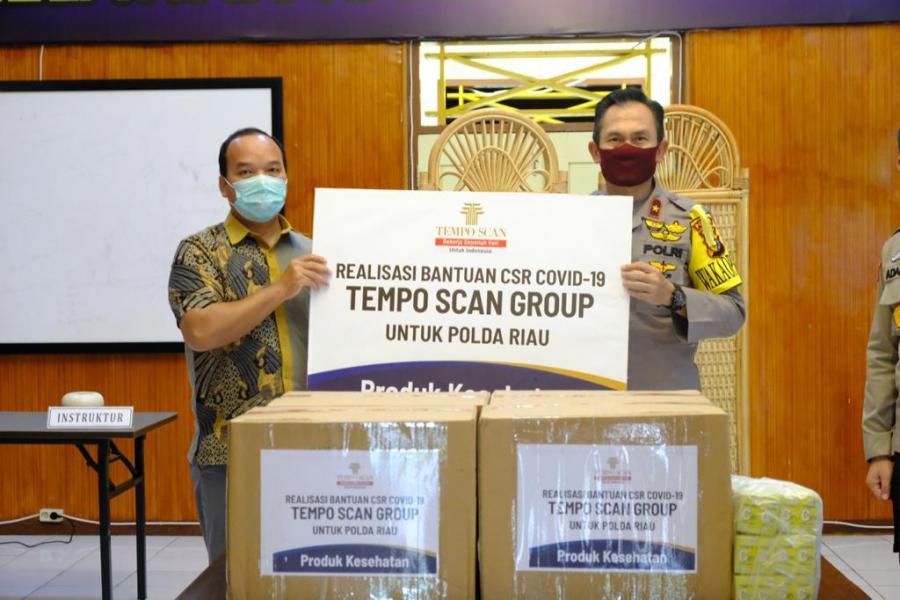PT Tempo Scan Groups Peduli Berikan Bantuan 1.992 Botol Vitamin ke Polda Riau