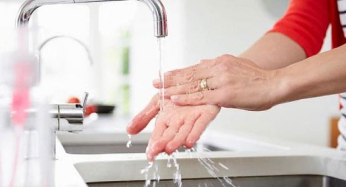 Perbedaan Cuci Tangan Pakai Sabun dan Hand Sanitizer, Bersih Mana?