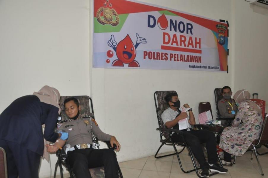 Polres Pelalawan Bantuk Stok Darah PMI Ditengah Wabah Virus Corona