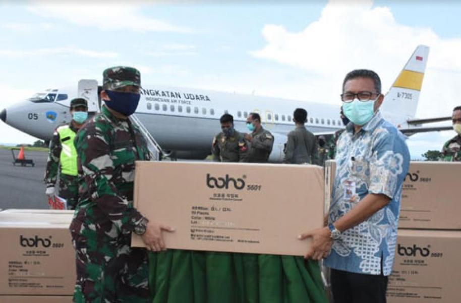TNI Distribusi APD di Sejumlah Daerah