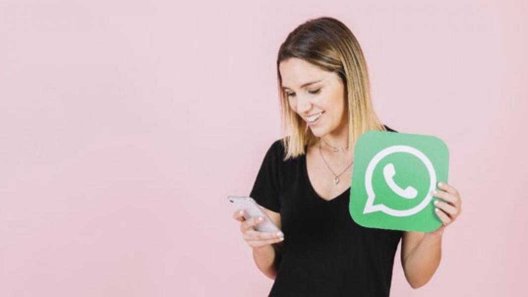 Terungkap! Ini Cara Facebook Sisipi WhatsApp dengan Iklan