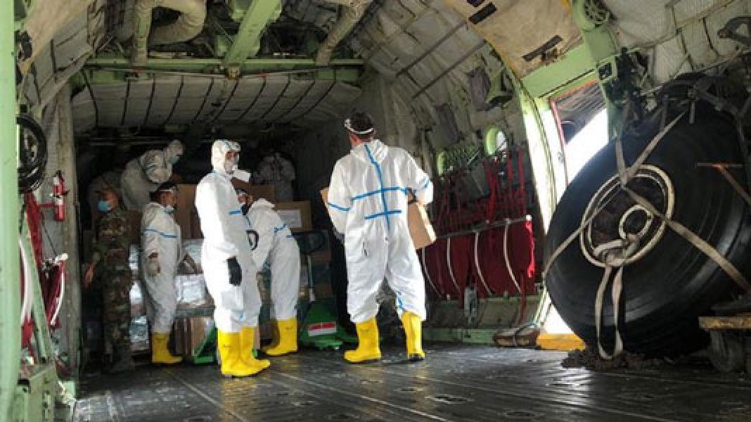 Uni Emirat Arab Bantu 20 Ton Alat Medis Corona untuk RI