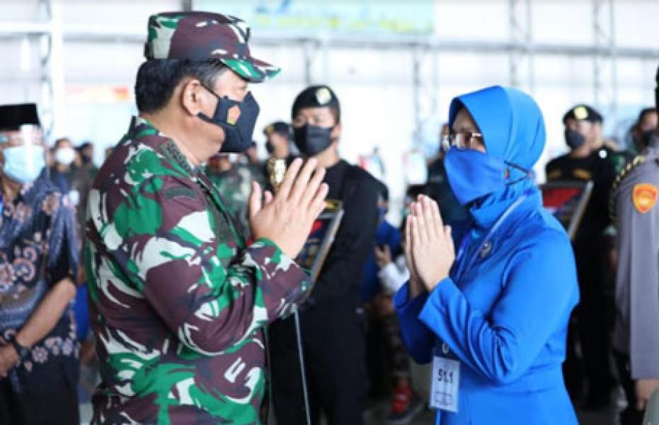 53 Prajurit KRI Nanggala-402 Mendapatkan Anugerah Kenaikan Pangkat Luar Biasa