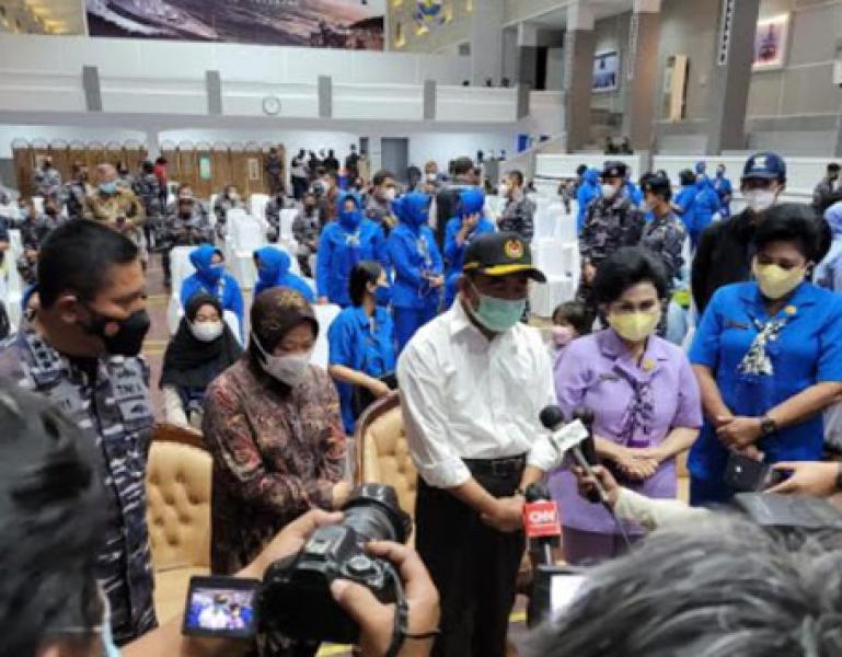 Ketum Dharma Pertiwi Dampingi Menko PMK dan Mensos, Beri Dukungan Moril Kepada Keluarga ABK KRI Nanggala-402
