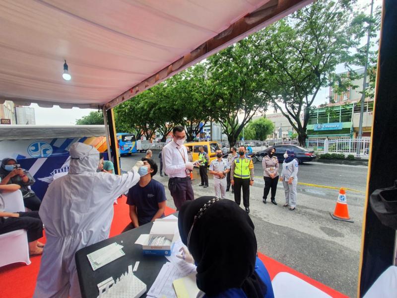 Polresta Pekanbaru Gelar Layanan Tes Swab Antigen Gratis di Pos Terpadu Operasi Keselamatan Lancang Kuning 2021
