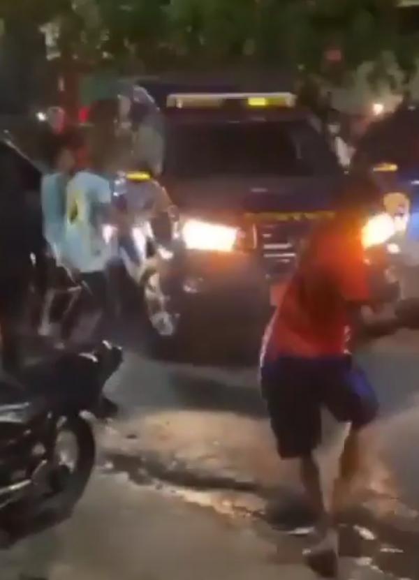 Puluhan OTK di Pekanbaru Rusak Mobil K9 Bea Cukai 