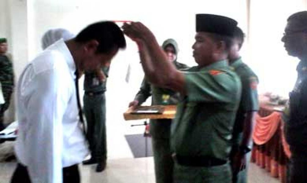 Ass III Setdakab Siak Tutup Diklat Pra Jabatan Golongan III
