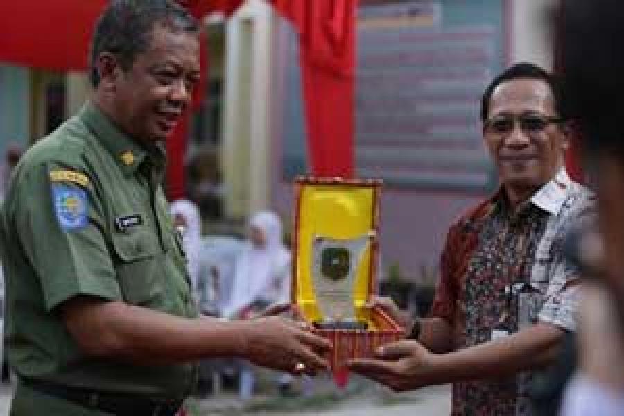 Bupati Meranti Bangga SMAN 1 Masuk  6 Besar PIK-R Nasional