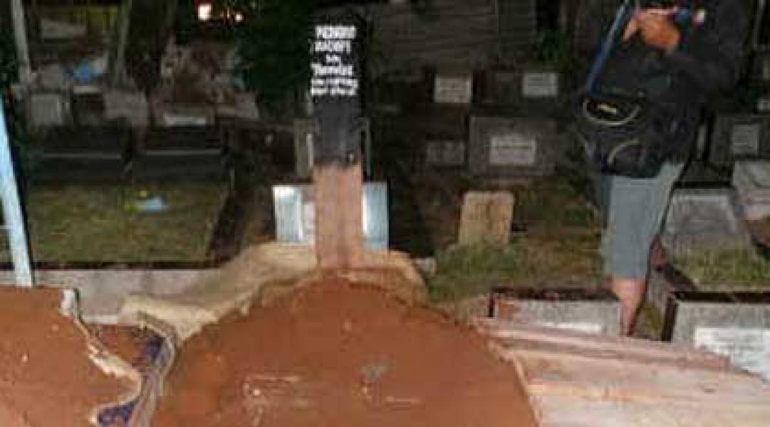 Diduga Tewas Dianiaya Senior, Kuburan Bocah SD Itu Dibongkar