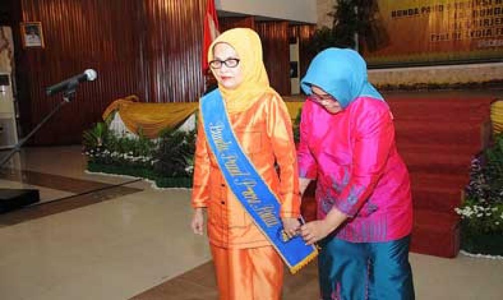 Dirjen Paudni Kemdikbud Lantik Bunda PAUD Provinsi Riau