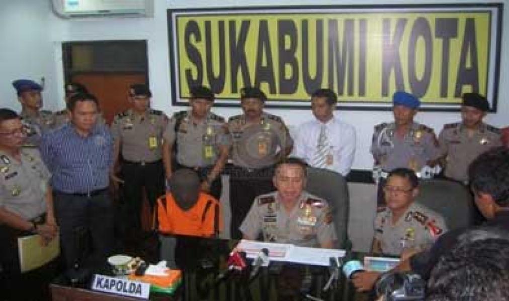Emon Tulis 120 Nama Bocah di Buku Harian