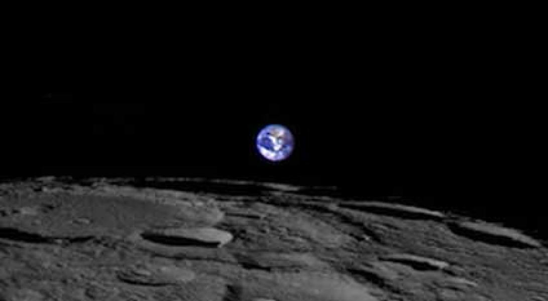 Inilah Wujud Bumi Difoto dari Bulan