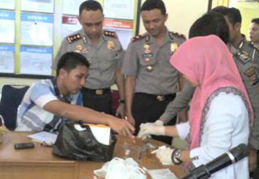 Jajaran Polres Kampar Lakukan Tes Urin