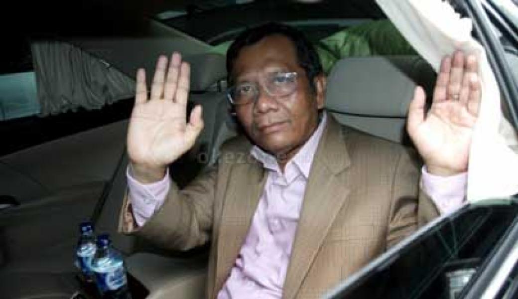 Mahfud MD Dibikin Kaget oleh Foto Misterius