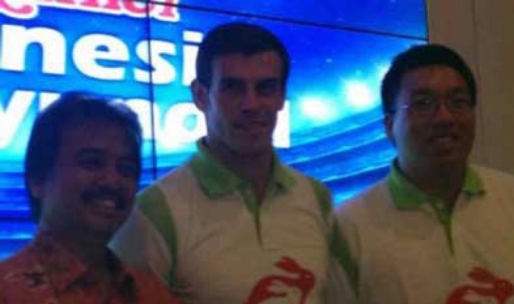 Roy Suryo Coba Melucu di Dekat Gareth Bale