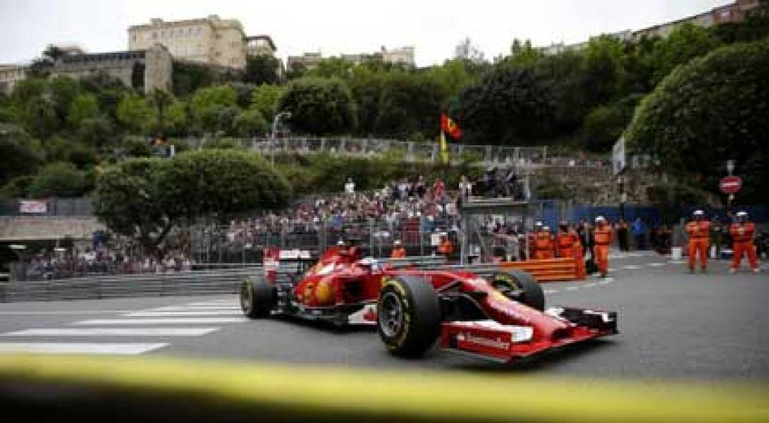 Trek Basah, Alonso Kalahkan Hamilton di FP2