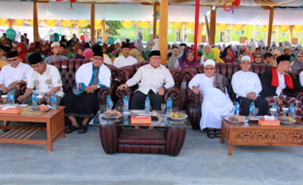 Bupati Inhu Hadiri Milad Ke 20 Ponpes Khairul Ummah Pasir Penyu