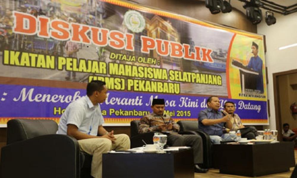 Bupati Irwan Narasumber Diskusi Publik yang Ditaja IPMS