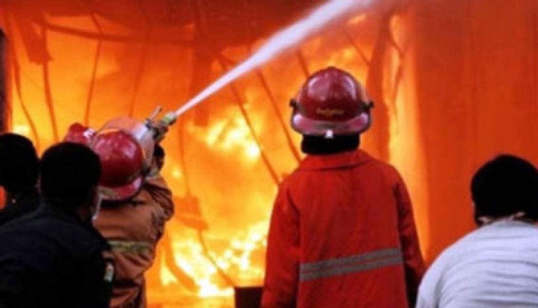 Konsleting Colokan Lampu Emergency Hanguskan Rumah PNS