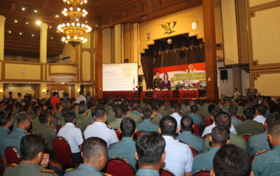 Panglima TNI Beri Pengarahan 1.380 Prajurit TNI di Surabaya