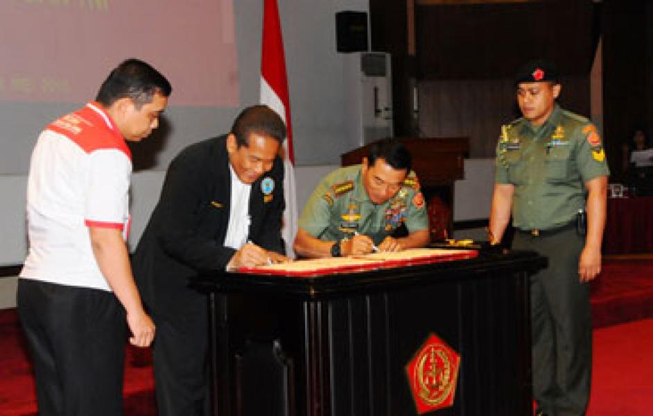Panglima TNI Tanda Tangani Kerja Sama dengan BNN
