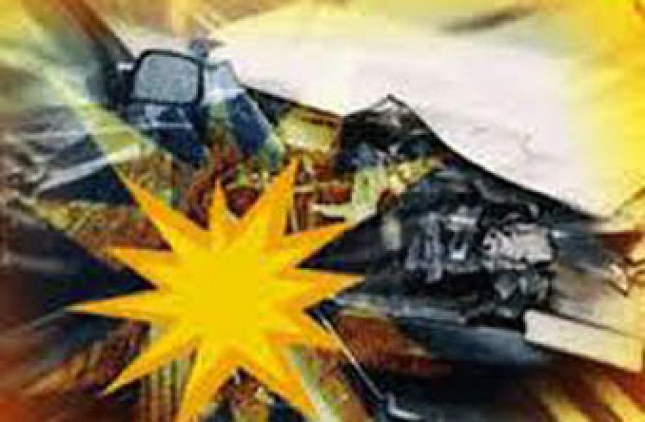 Tabrak Bak Fuso Satu Keluarga Alami Luka Serius