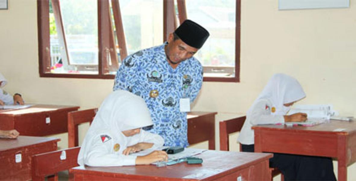Wabup Pastikan UN SLTP di Rohul Berjalan Lancar