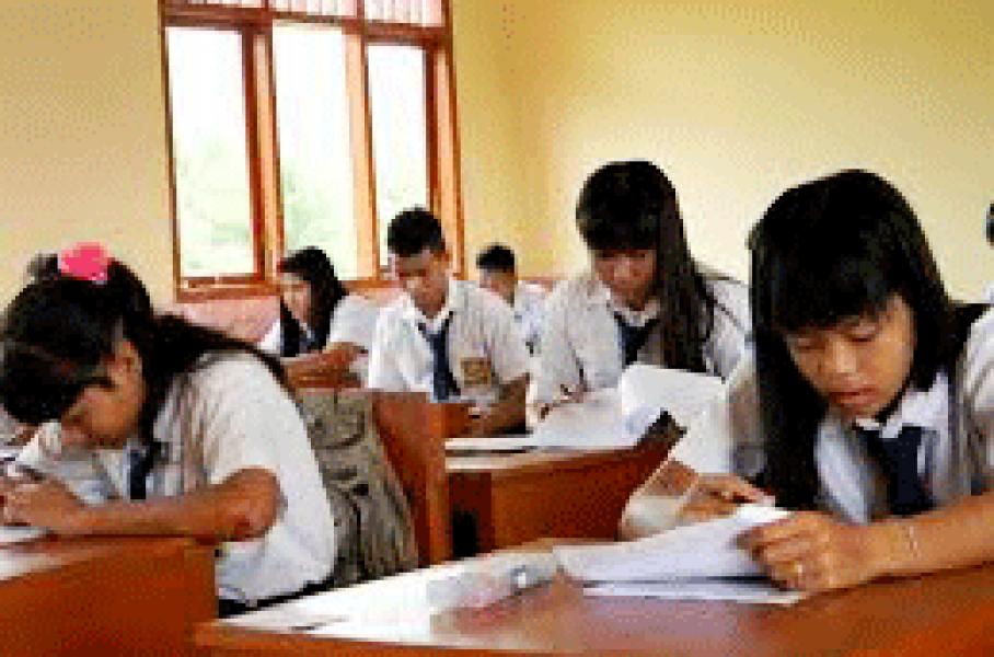 Wajib Belajar 9 Tahun Di Inhu Cuma Isapan Jempol