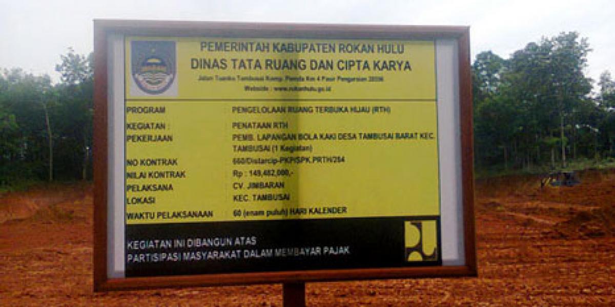 Warga Kecewa, Proyek Lapangan Bola Kaki TRCK Rohul Sebatas Tanah Urug