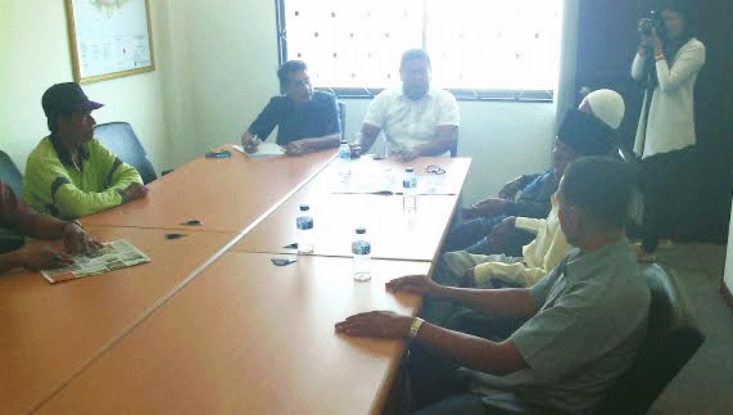 Warga Sampaikan Permasalahan di Kecamatan Batu Hampar ke DPRD Rohil