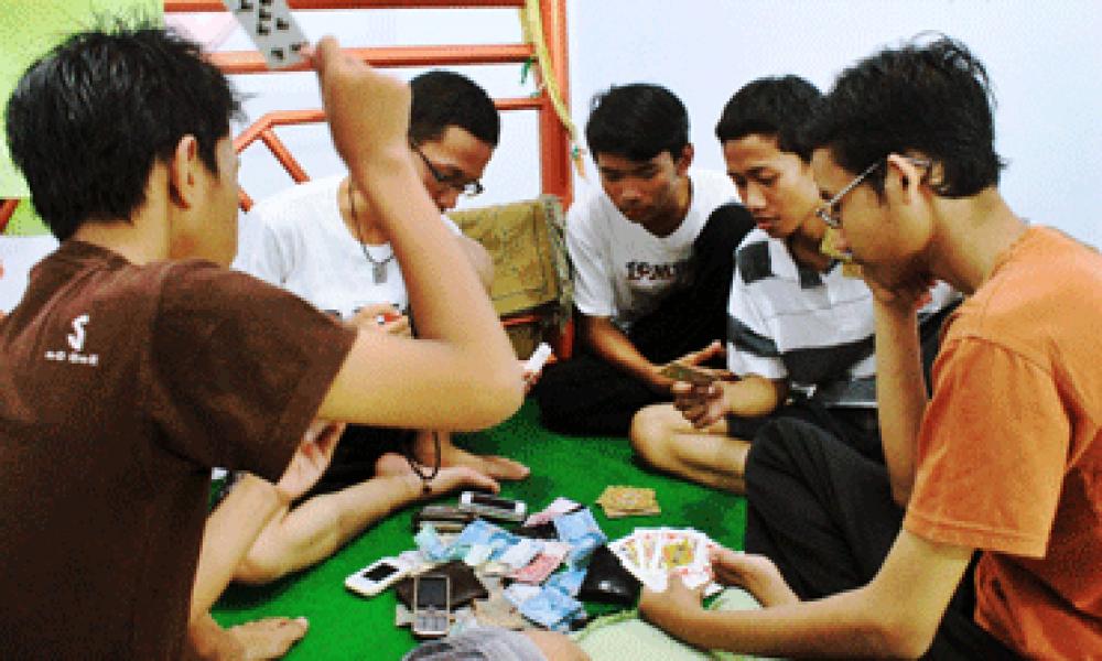 Warung Pak Haji Jadi Markas Judi