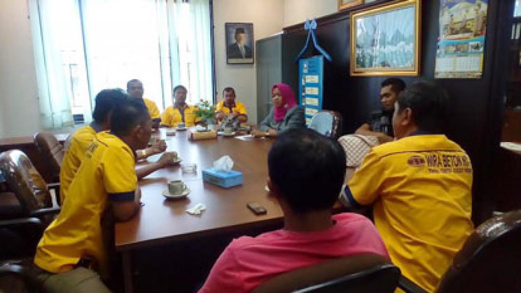 5 Bulan Tak Gajian, Puluhan Karyawan PT Wira Beton Mix Curhat ke DPRD