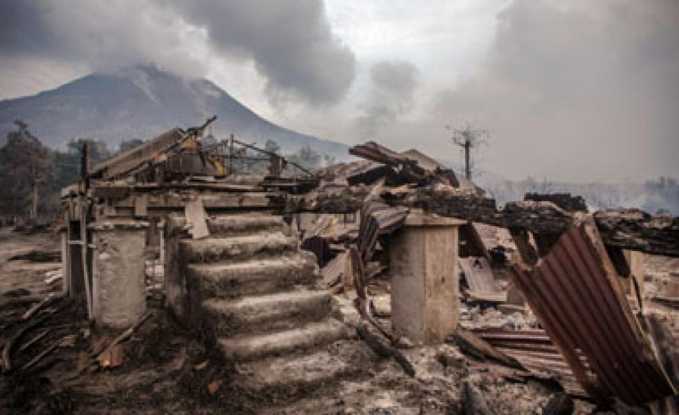 Aktivitas Gunung Sinabung Masih Tinggi, Sejumlah Rumah Terbakar