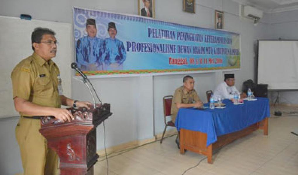 Assisten II Setdakab Kampar Buka Pelatihan Dewan Hakim MTQ Kabupaten Kampar