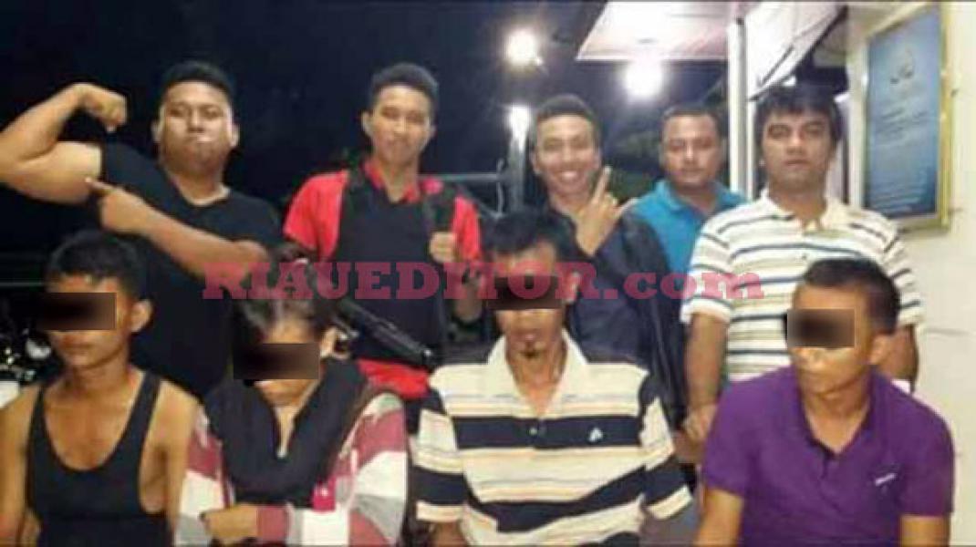 Asyik Pesta Sabu, 3 Security PLTMG dan 1 Wanita Diringkus Polsek Lirik