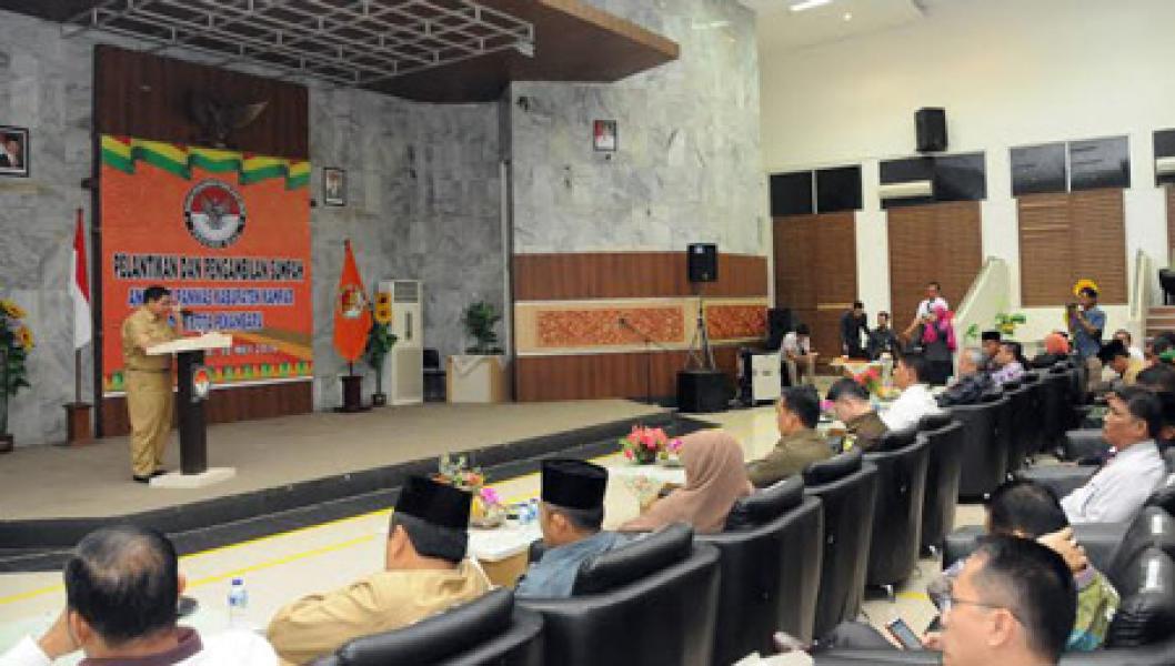 Bawaslu Riau Lantik Panwaslu Kampar dan Pekanbaru