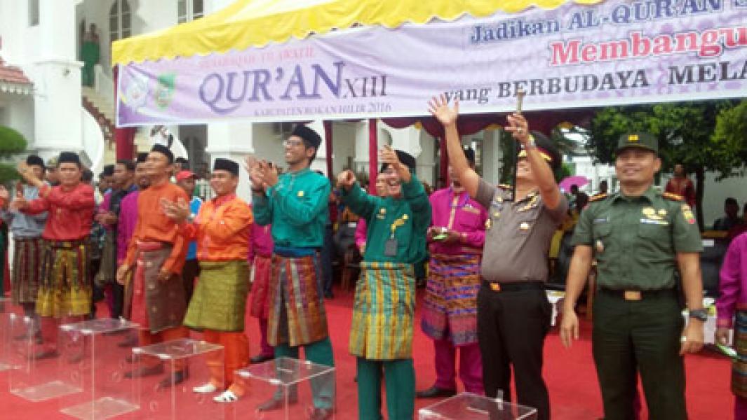 Berlangsung Meriah, Pawai MTQ ke XIII Rohil Diikuti 600 Peserta
