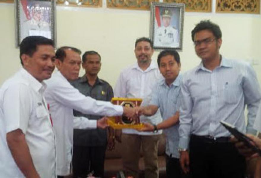 Investor Malaysia Tertarik Berinvestasi Tanaman Jagung Dengan Teknologi Modern di Pelalawan