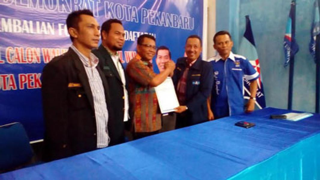Kembalikan Formulir Pendaftaran ke Demokrat, Zaidir Pilih Jadi Wakil Walikota
