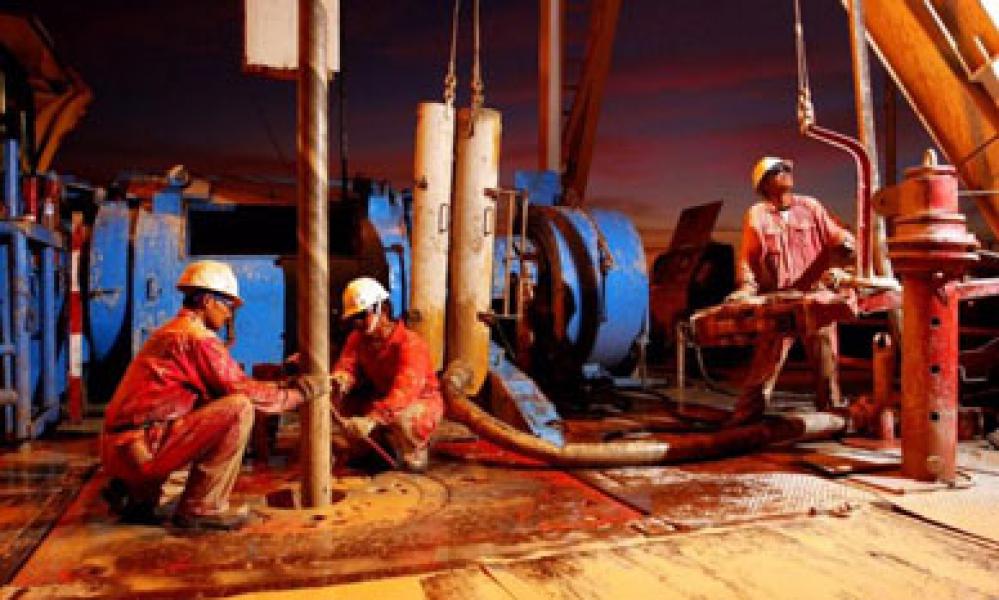 Ketua Apindo: Jelang PHK Ribuan Naker Migas di Riau Harus Disikapi Secara Bijak