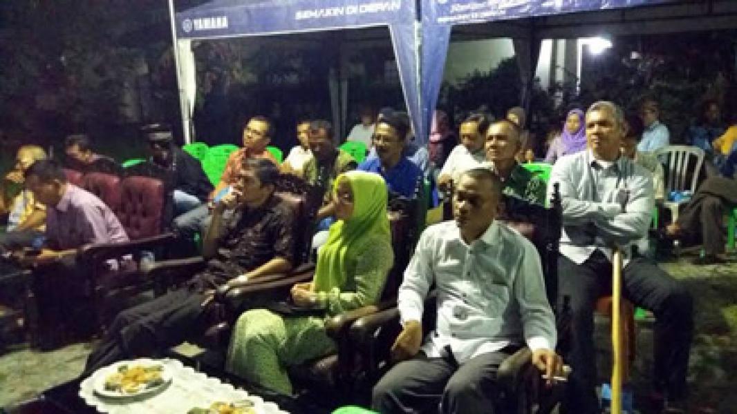 Mencari Kepastian Pencalonan, Warga Tampan Undang Edi Satria dan Ade Hartati