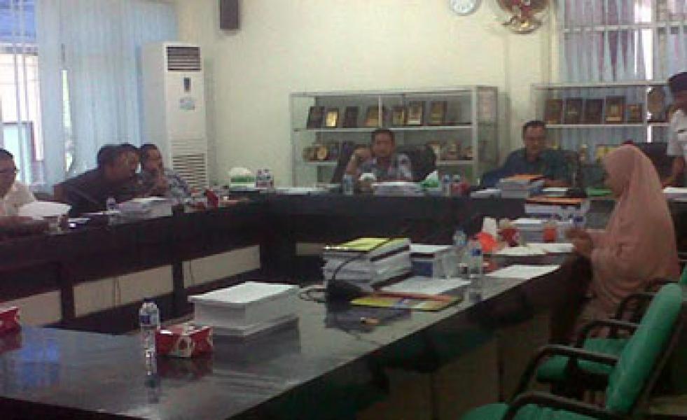 Pembahasan LKPj Bupati Inhu 2015 Memasuki Tahap Akhir