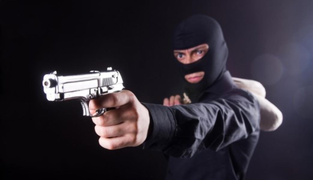 Perampok Bersenpi Satroni Rumah Warga Desa Jake, Kabupaten Kuantan Sengingi