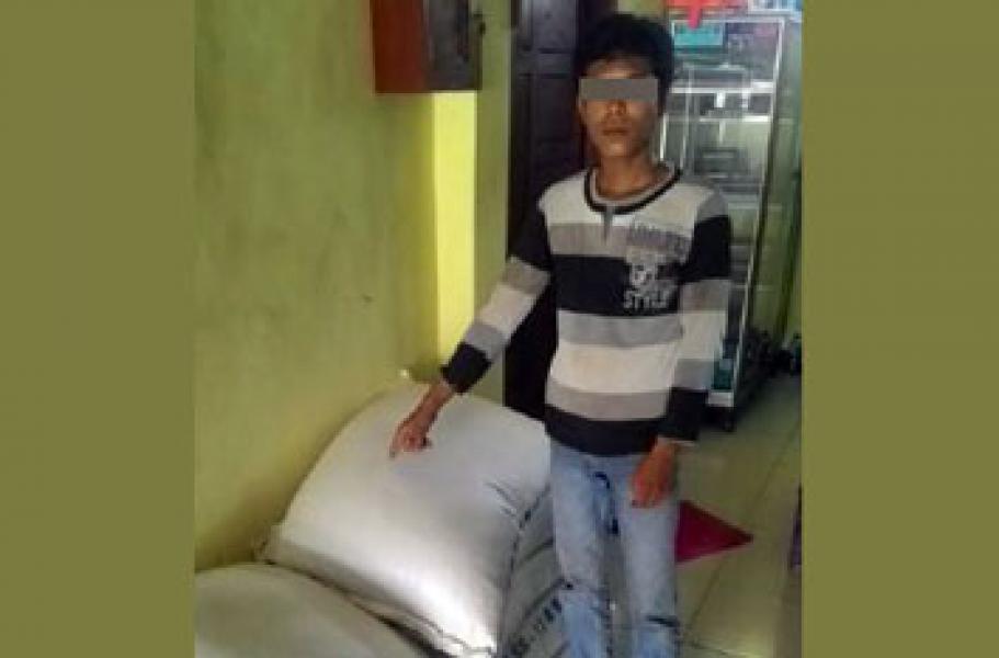 Polsek Bandar Seikijang Bekuk Pencuri 7 Karung Pakan Ayam